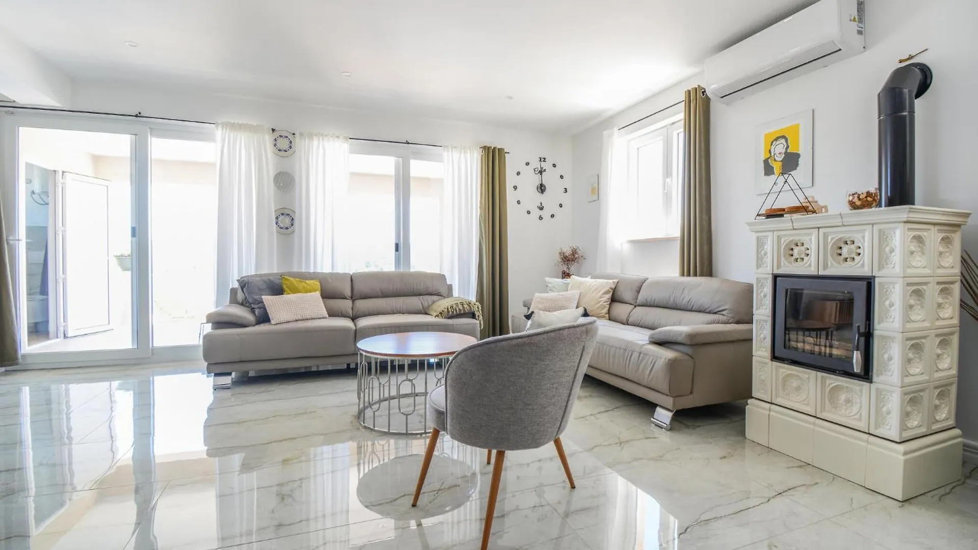 Gorgeous Home In Veli Rat With Wifi Holiday home