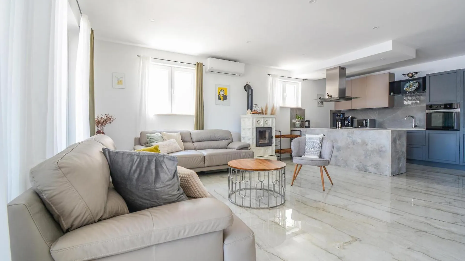 Holiday home Gorgeous Home In Veli Rat With Wifi